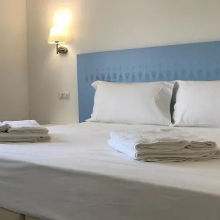 Italianway - Dandana Bed & Breakfast *